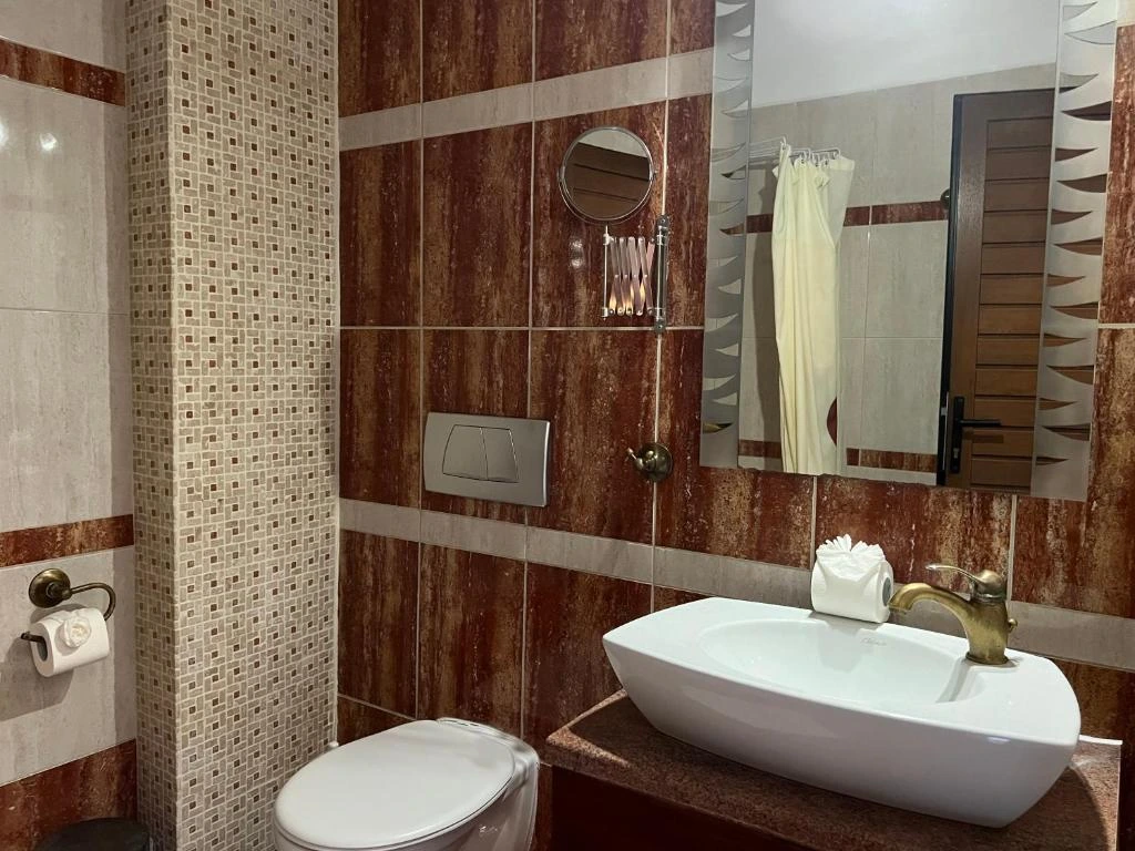 ADG's Luxurious Apartments, slika 5